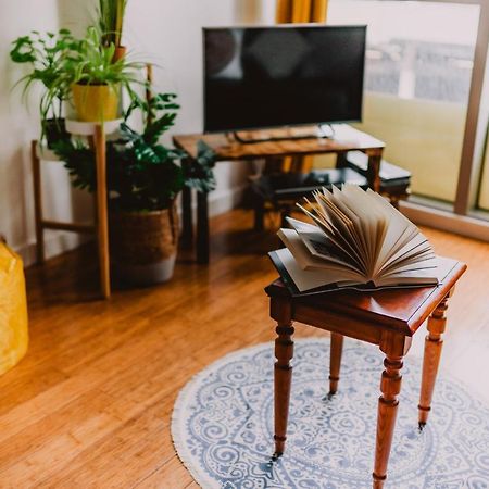 Lovely Bohemian Apartment In Heart Of City Life Glasgow Eksteriør billede